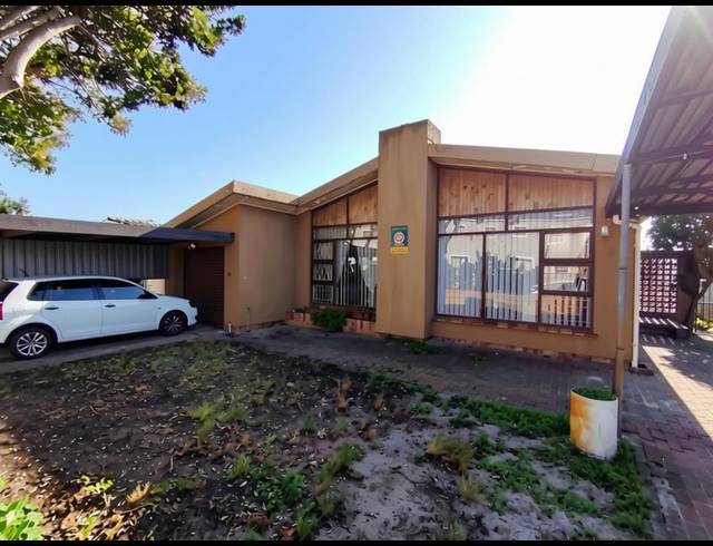 3 BEDROOM HOUSE FOR SALE IN BRANDWOOD